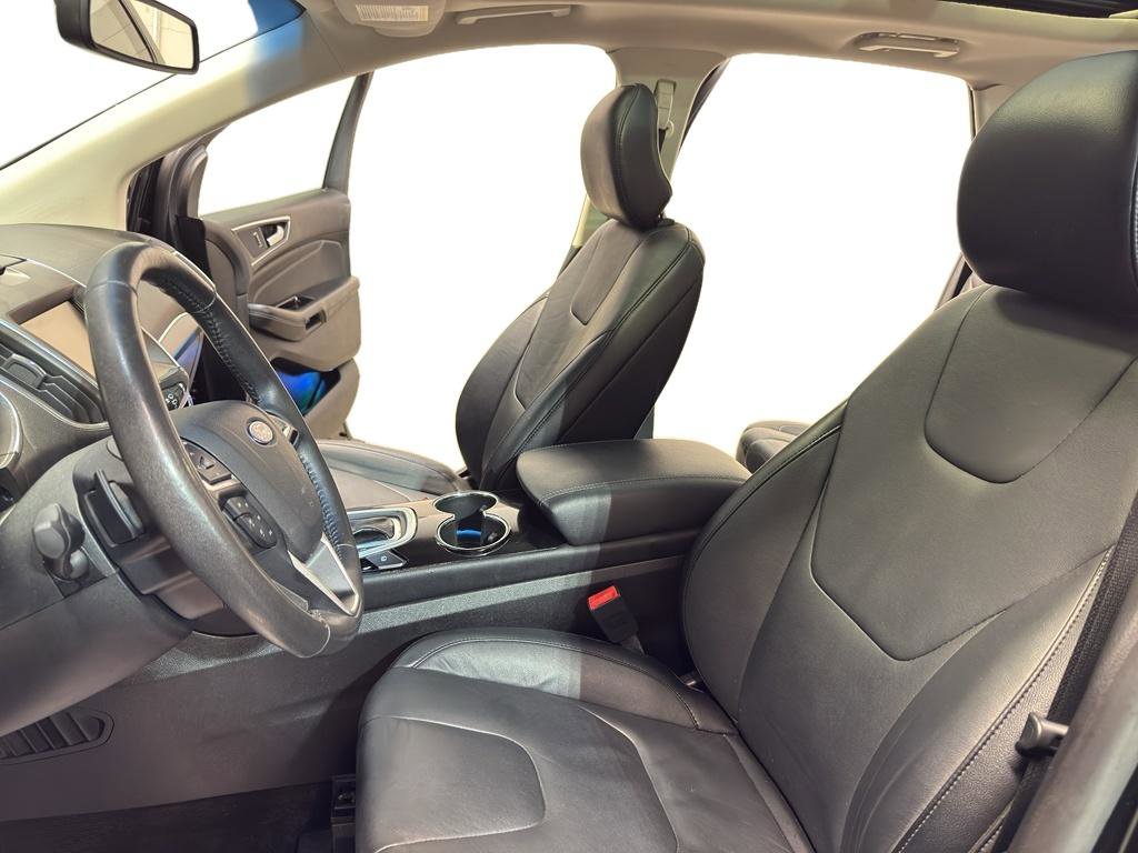 Used 2015 Ford Edge Titanium AWD/4WD image 14