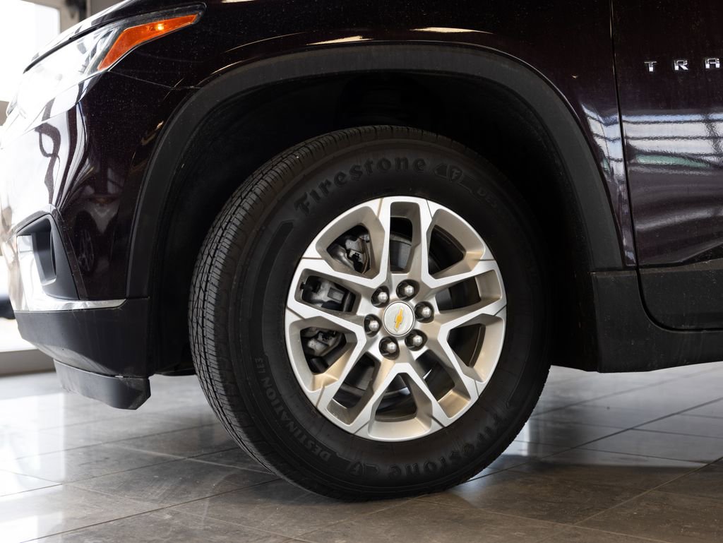Used 2021 Chevrolet Traverse LT FWD image 8