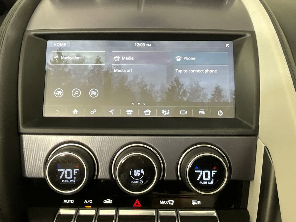 Used 2020 Jaguar F-TYPE Convertible RWD image 16