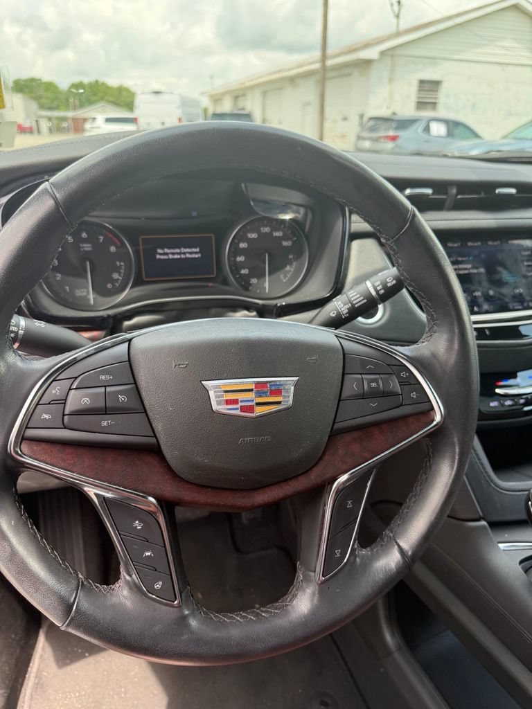 Used 2023 Cadillac XT5 Premium Luxury w/ Technology Package FWD image 12