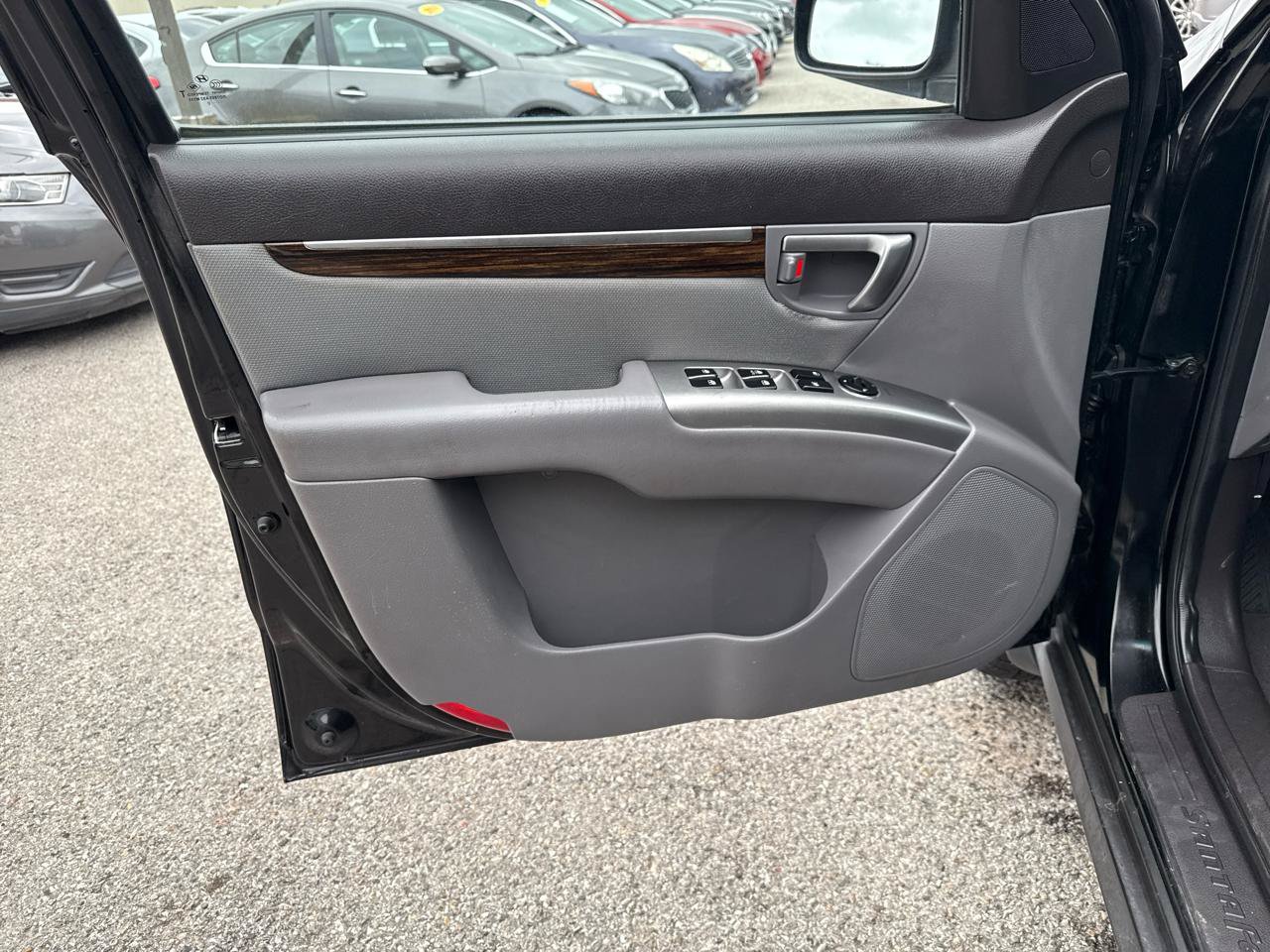 Used 2010 Hyundai Santa Fe GLS FWD image 11