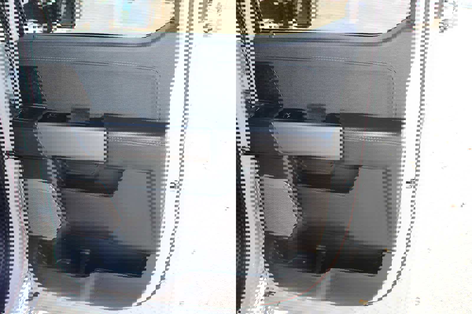 Used 2023 Ford F150 Lariat w/ Equipment Group 502A High image 48