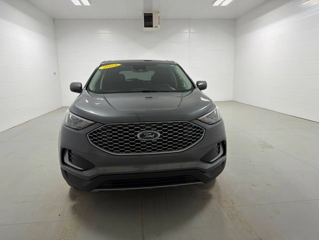 Used 2023 Ford Edge SEL AWD/4WD image 2