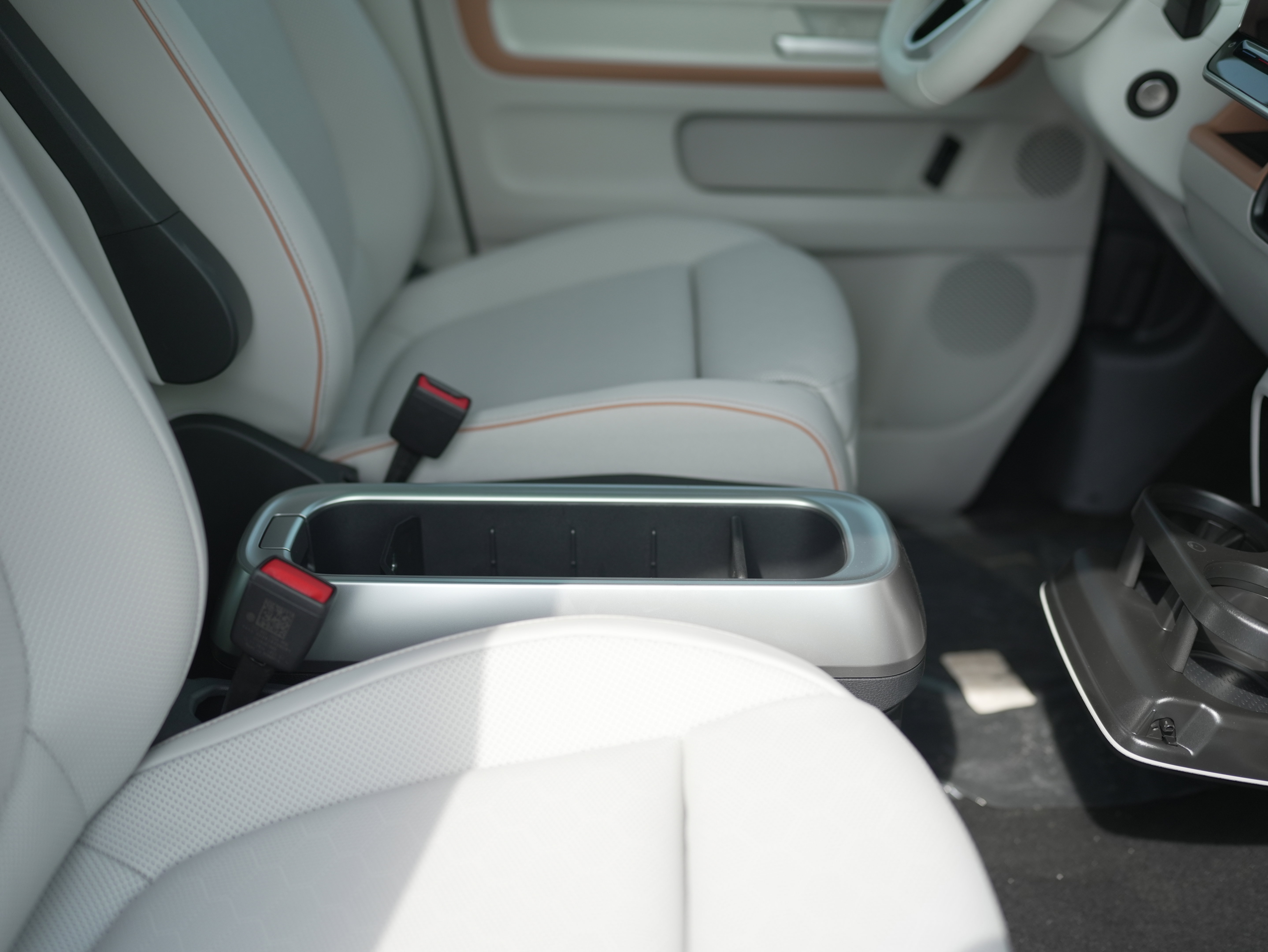 New 2025 Volkswagen ID. Buzz 1st Edition image 17