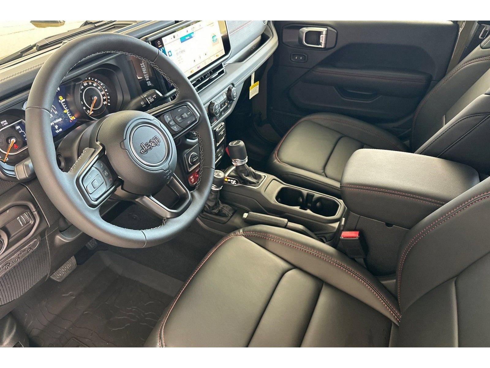 New 2026 Jeep Gladiator Rubicon w/ Steel Power Dome Hood Package AWD/4WD image 11