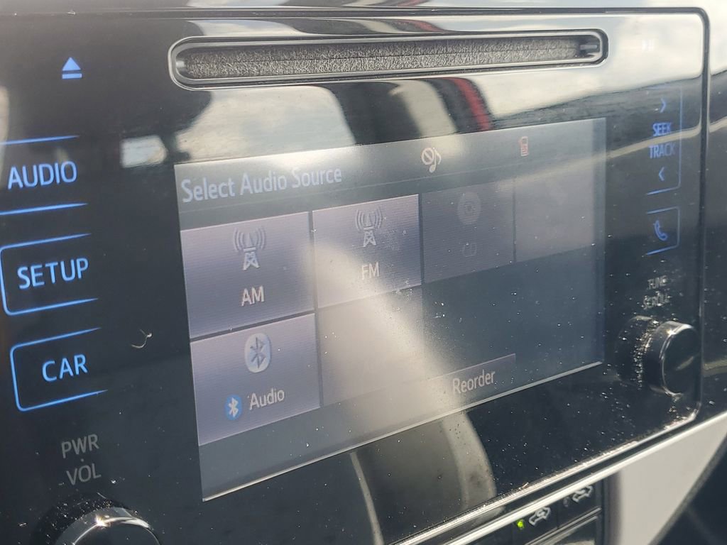 Used 2018 Toyota Corolla LE FWD image 25