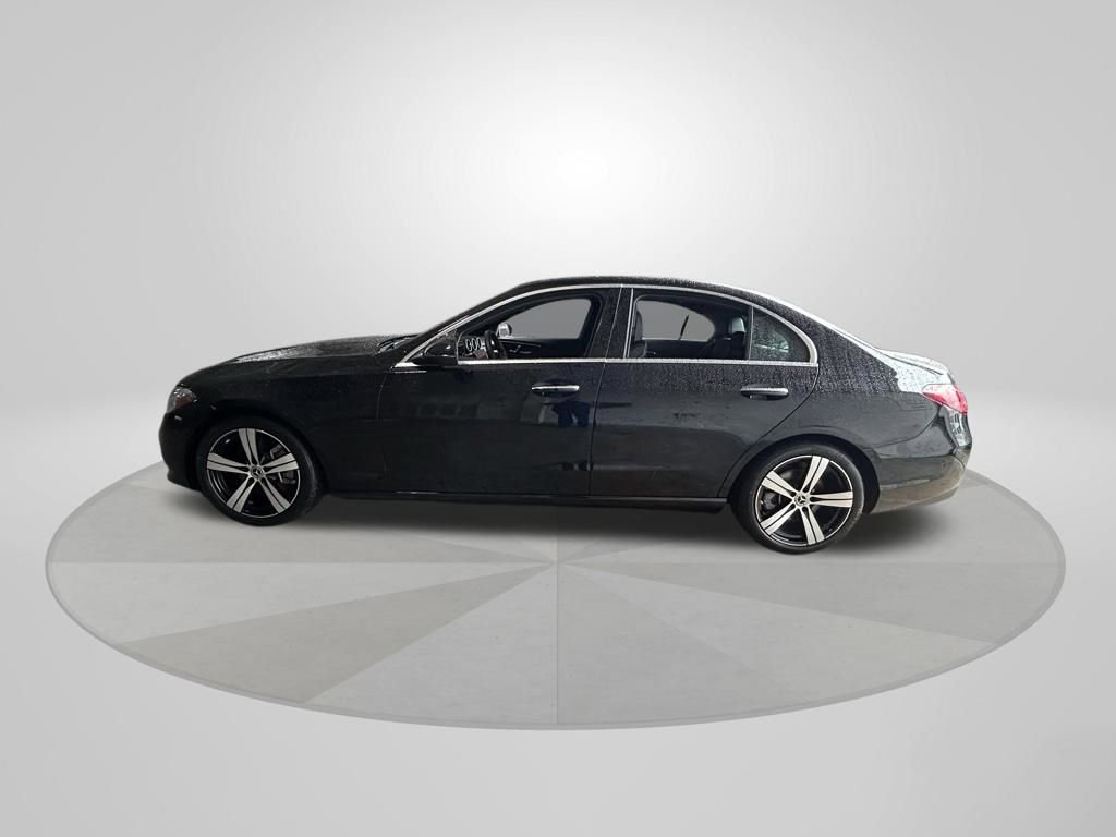 Used 2025 Mercedes-Benz C 300 4MATIC Sedan image 4