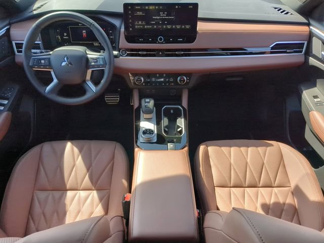 New 2025 Mitsubishi Outlander SEL image 16