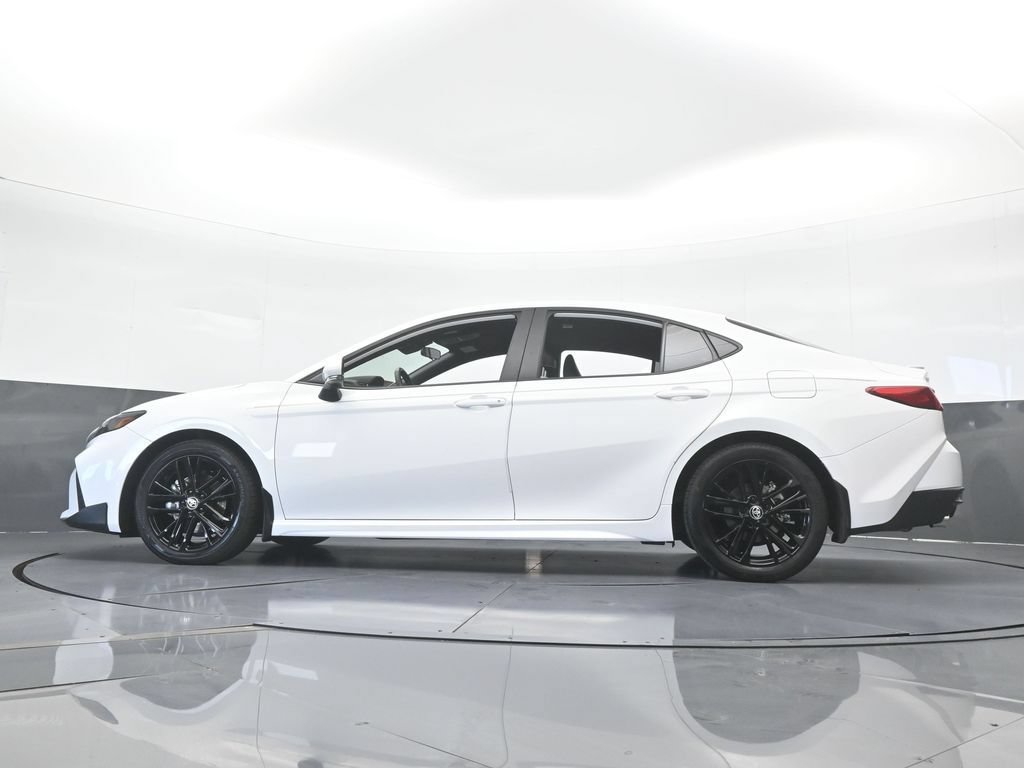 Used 2026 Toyota Camry SE FWD image 61