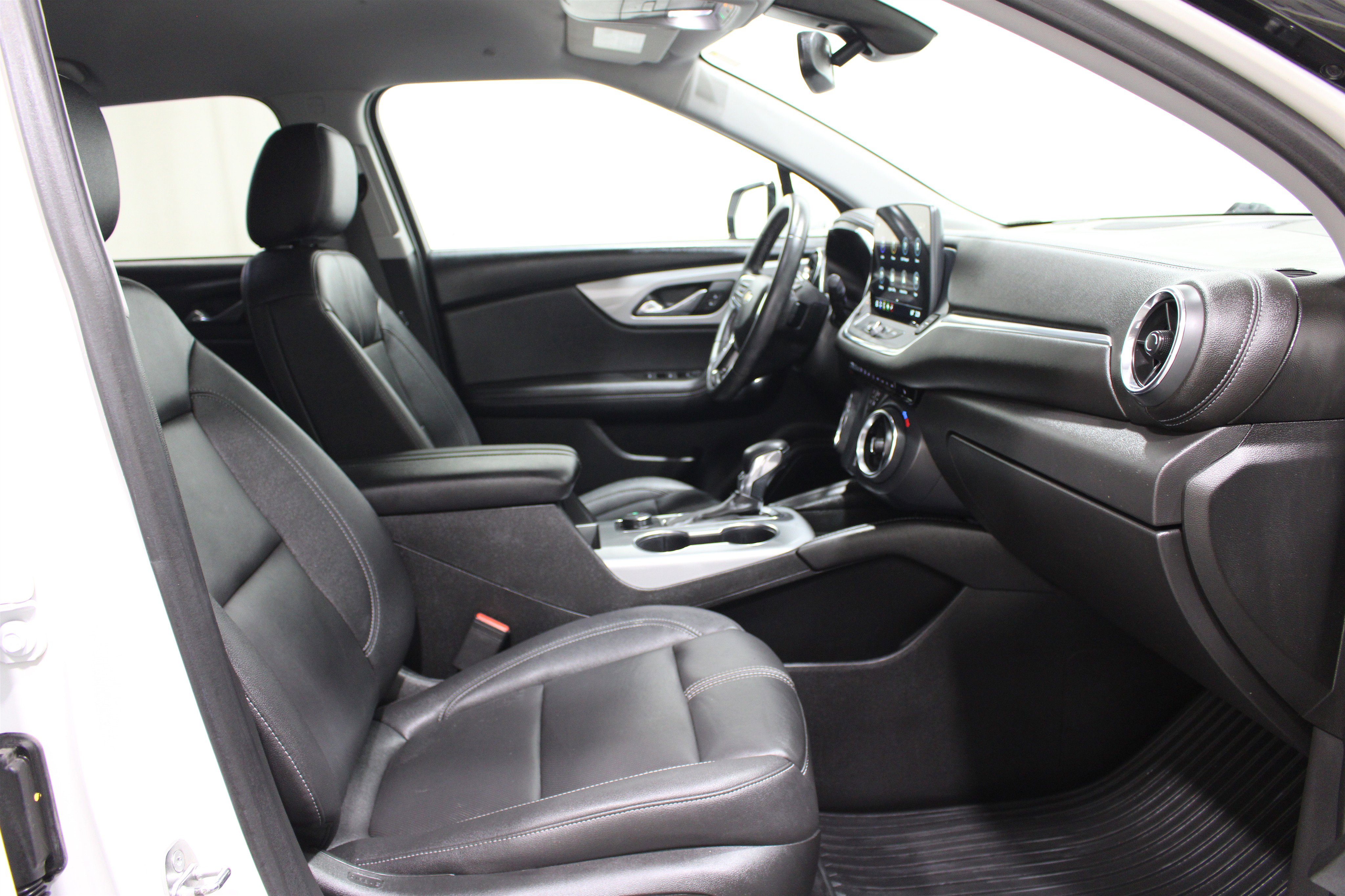 Used 2023 Chevrolet Blazer LT AWD/4WD image 26