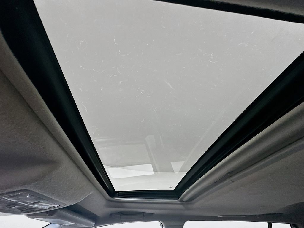 Used 2013 Toyota Highlander Limited image 21