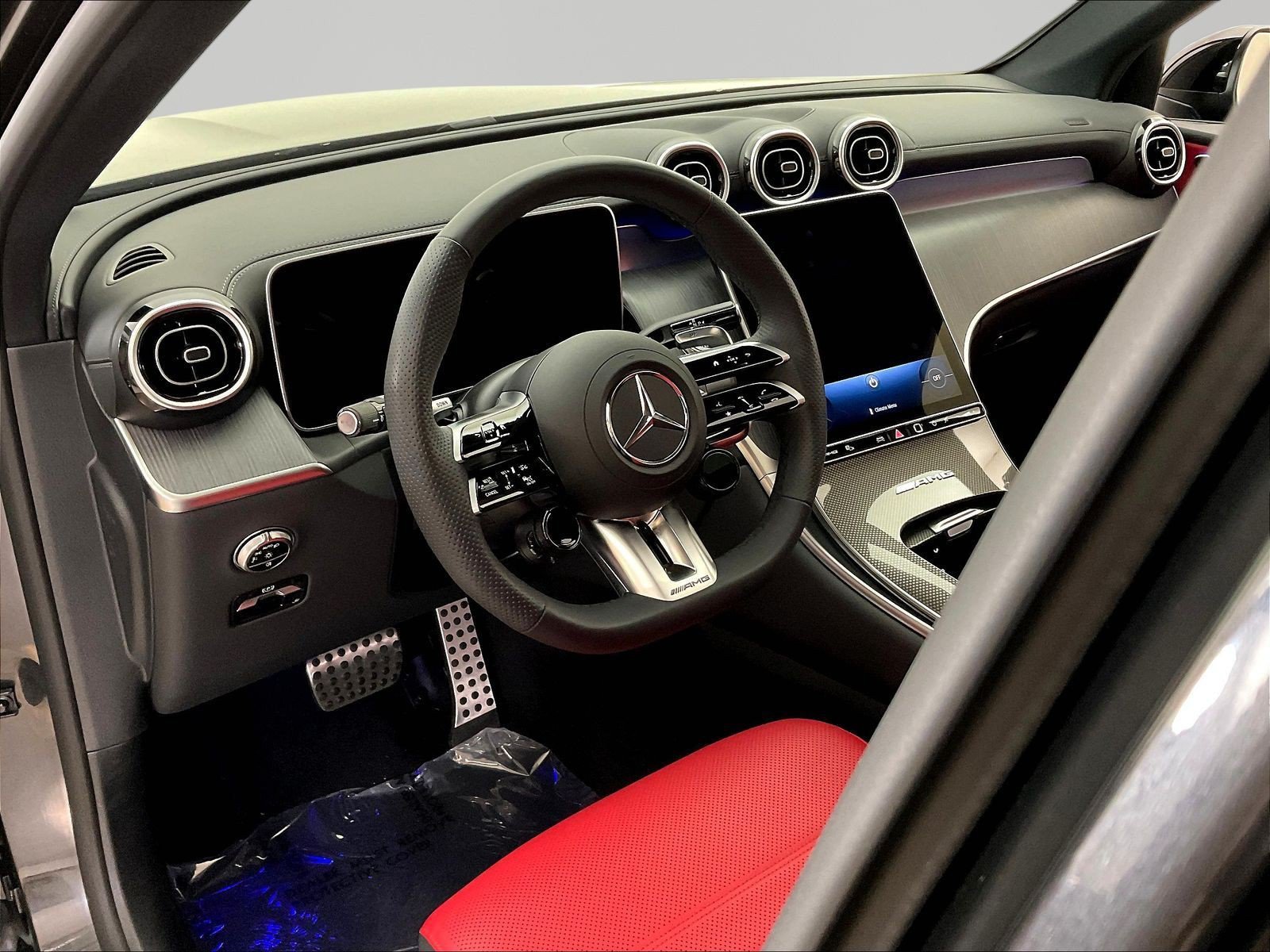 Certified 2025 Mercedes-Benz GLC 43 AMG 4MATIC image 17