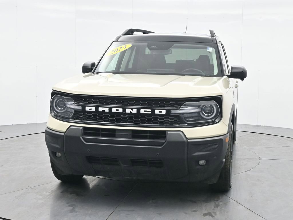 Used 2025 Ford Bronco Sport Outer Banks w/ Outer Banks Tech Package+ AWD/4WD image 3