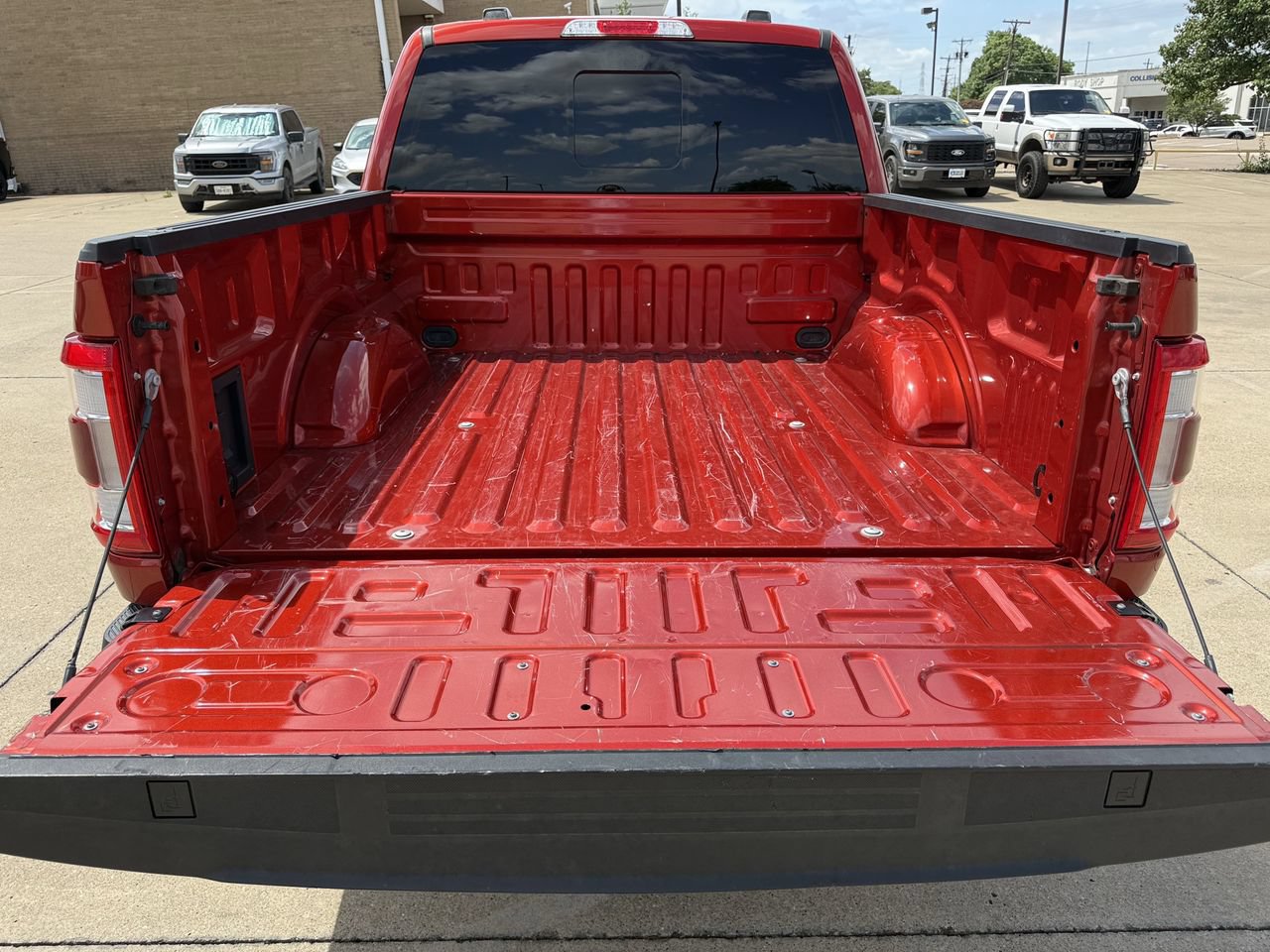 Certified 2023 Ford F150 Lariat w/ FX4 Off-Road Package AWD/4WD image 27