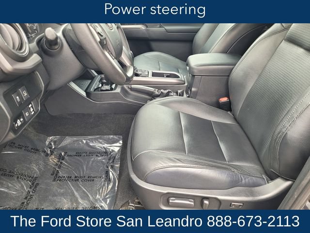 Used 2021 Toyota Tacoma TRD Off-Road w/ TRD Premium Off Road Package AWD/4WD image 24
