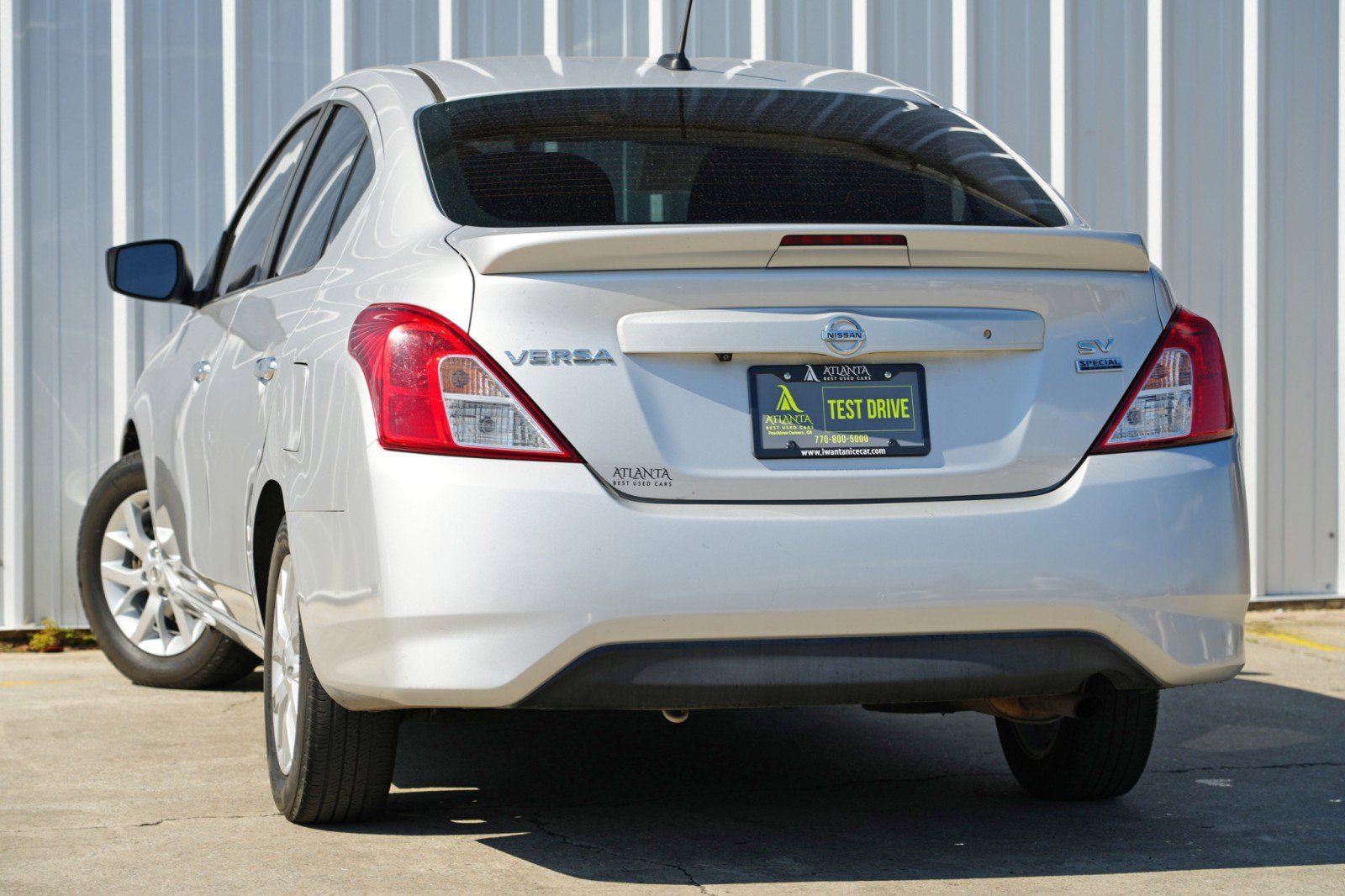 Used 2018 Nissan Versa SV w/ SV Special Edition Package image 4