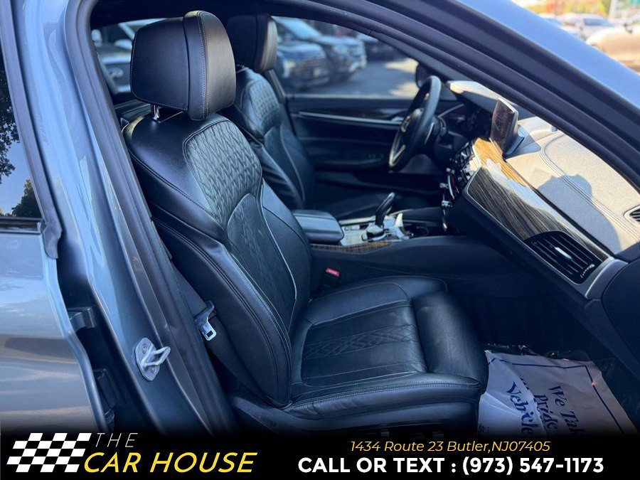 Used 2017 BMW 540i RWD image 24