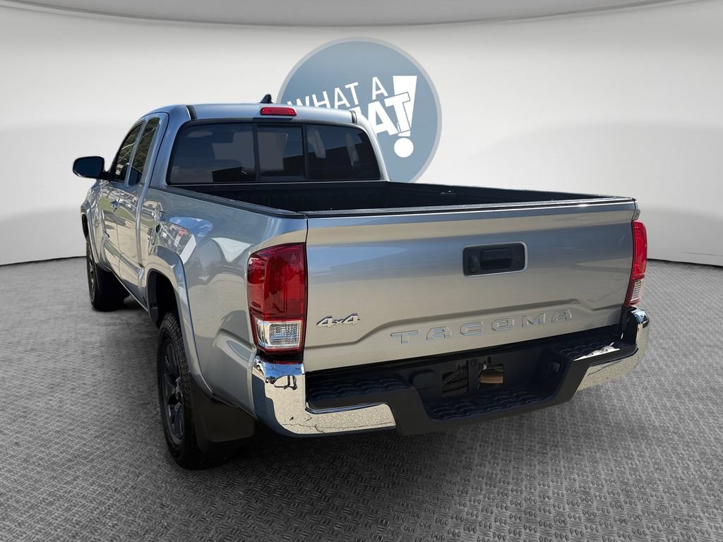 Used 2022 Toyota Tacoma SR5 w/ SR5 Appearance Package (SM) AWD/4WD image 6