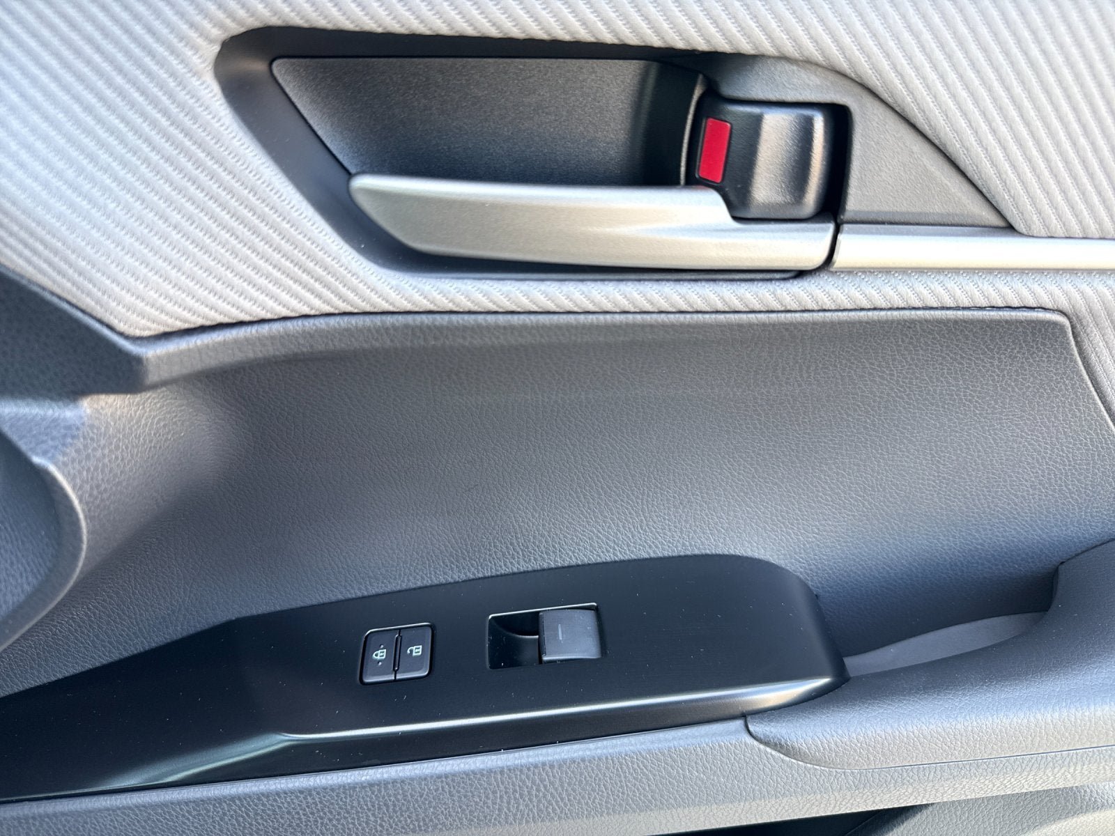 New 2026 Toyota Camry SE w/ Convenience Package FWD image 17