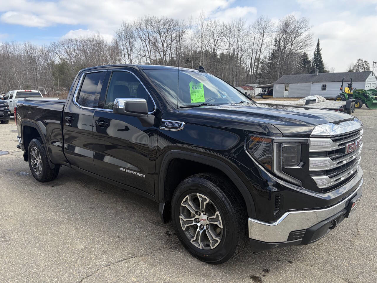 Used 2023 GMC Sierra 1500 SLE w/ X31 Off-Road Package image 12