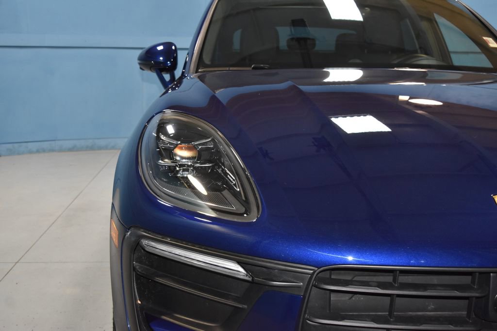 Certified 2024 Porsche Macan image 26