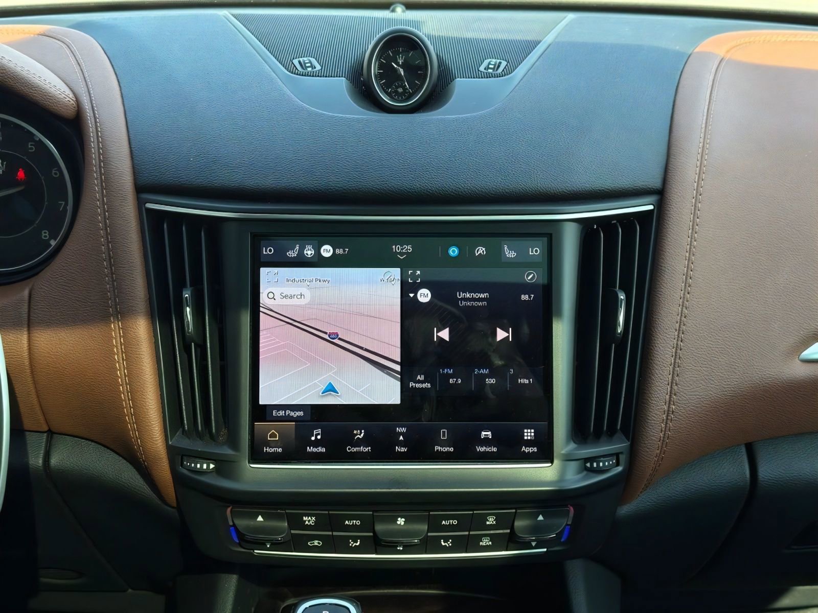 Certified 2022 Maserati Levante Modena AWD/4WD image 22
