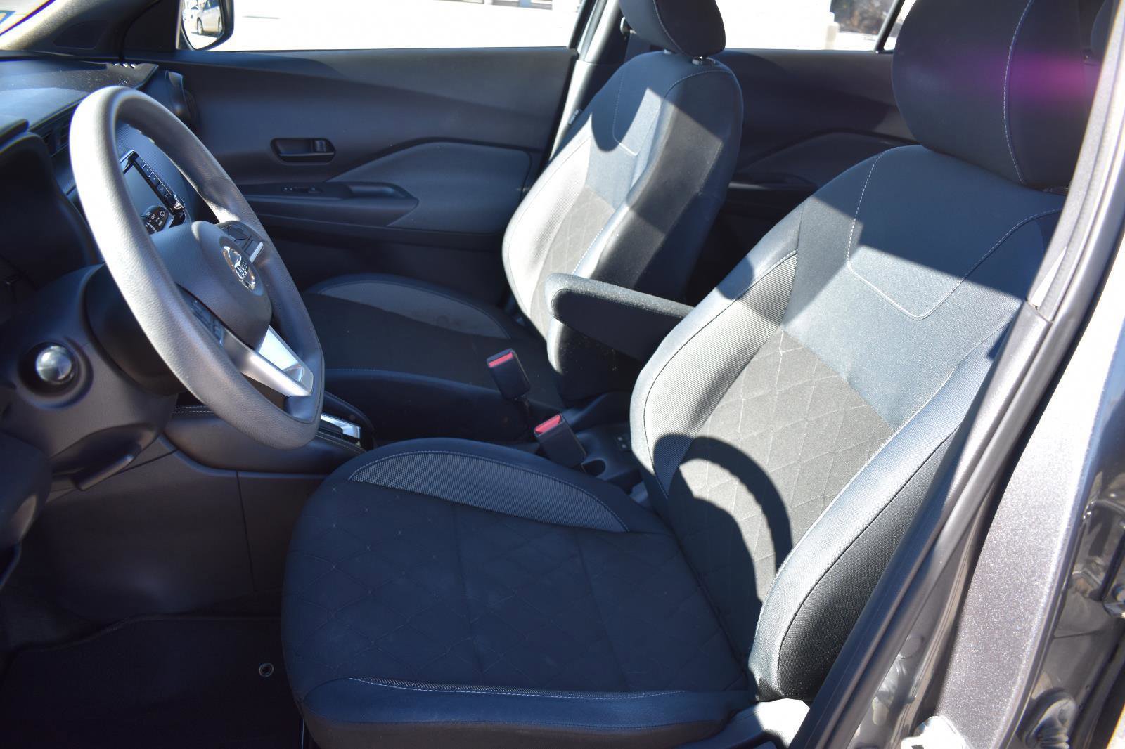 Used 2018 Nissan Kicks S image 21