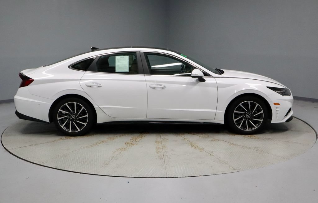 Used 2023 Hyundai Sonata Limited w/ Preferred Accessory Package FWD image 8