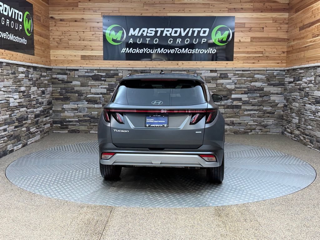 Used 2025 Hyundai Tucson Limited AWD/4WD image 8