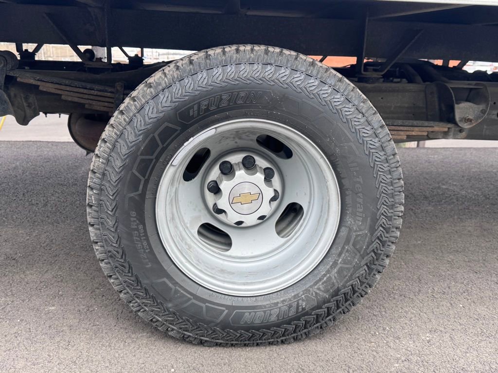 Used 2016 Chevrolet Express 3500 image 25