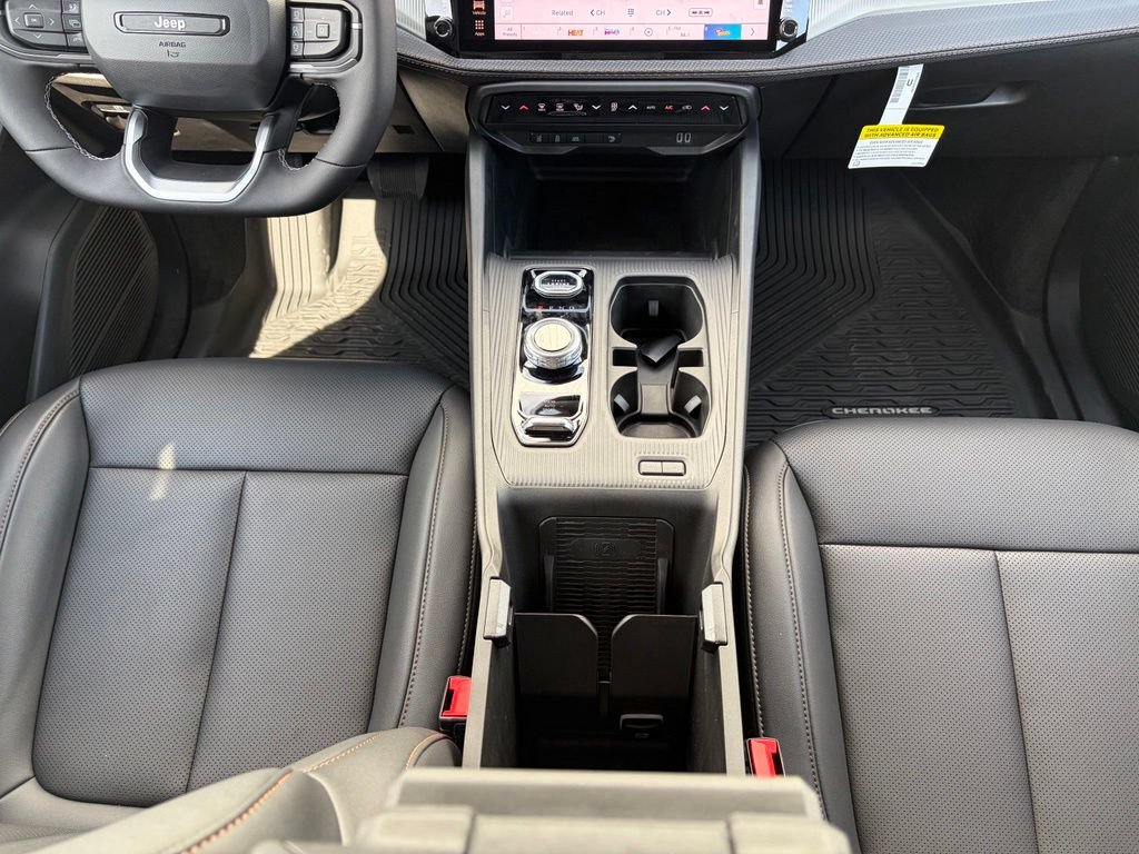 New 2026 Jeep Cherokee Limited AWD/4WD image 32