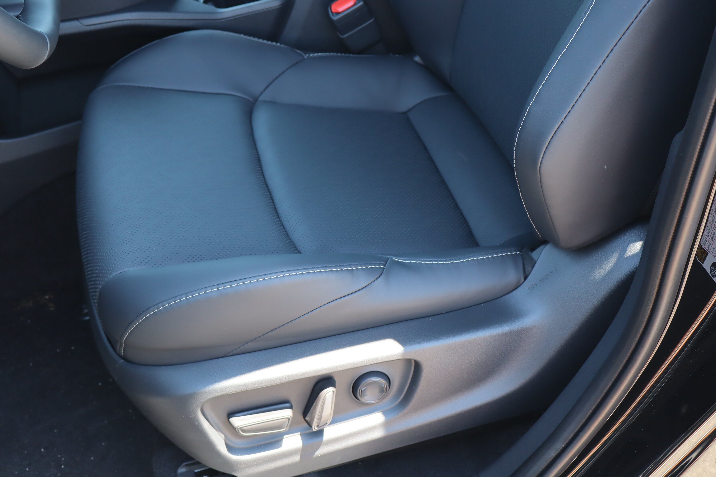 New 2026 Subaru Uncharted AWD image 10