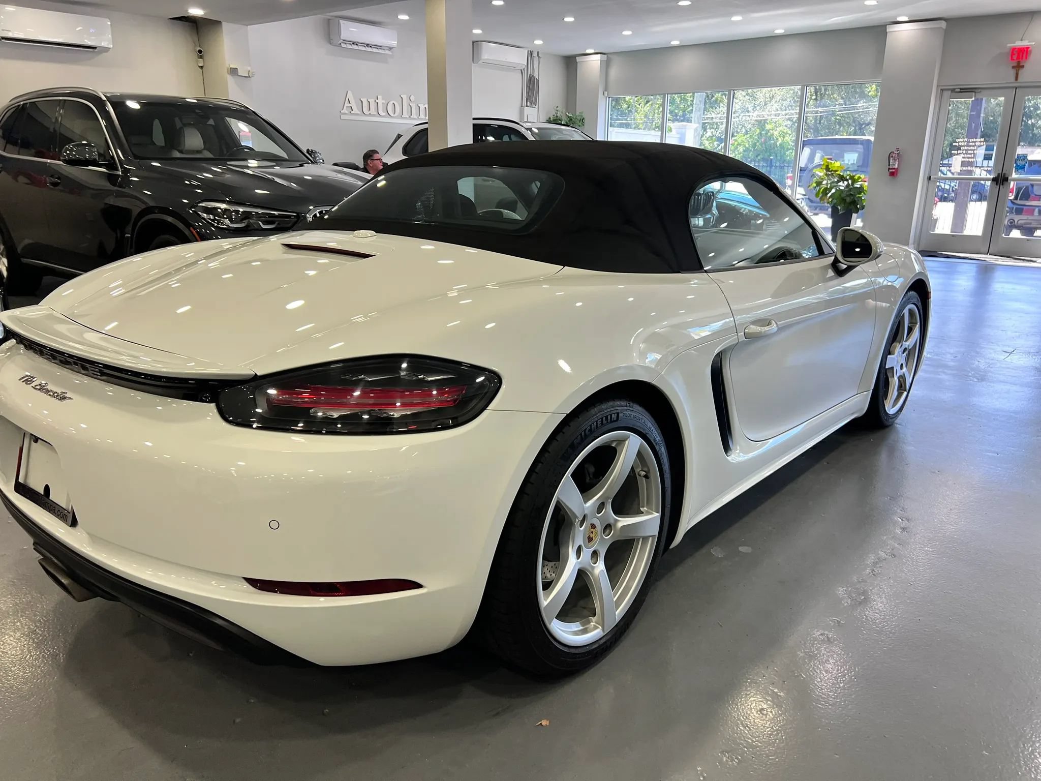 Used 2018 Porsche 718 Boxster RWD image 6