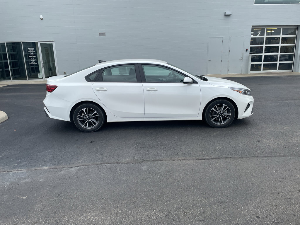 Used 2024 Kia Forte LXS image 7