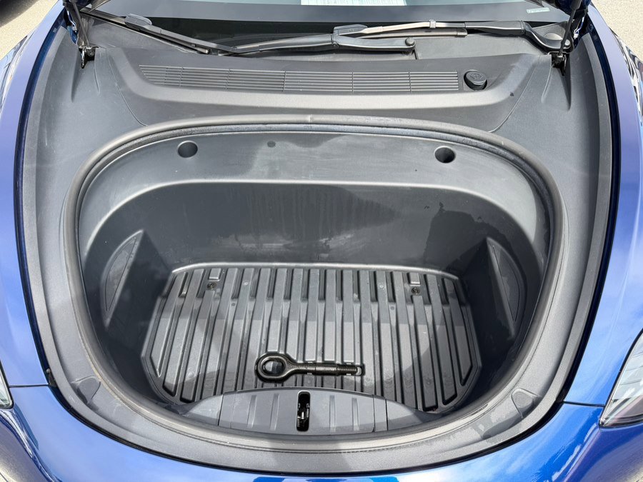 Used 2023 Tesla Model 3 Standard Range image 47