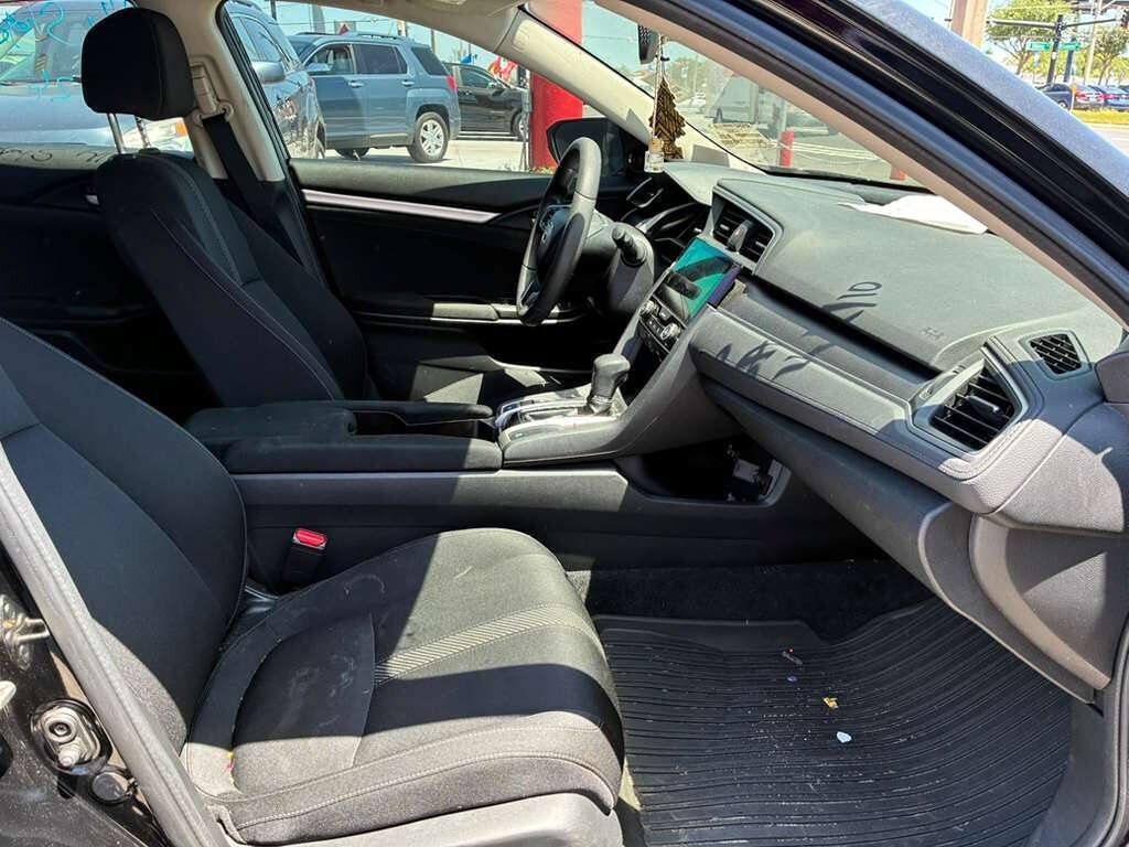 Used 2018 Honda Civic EX image 4