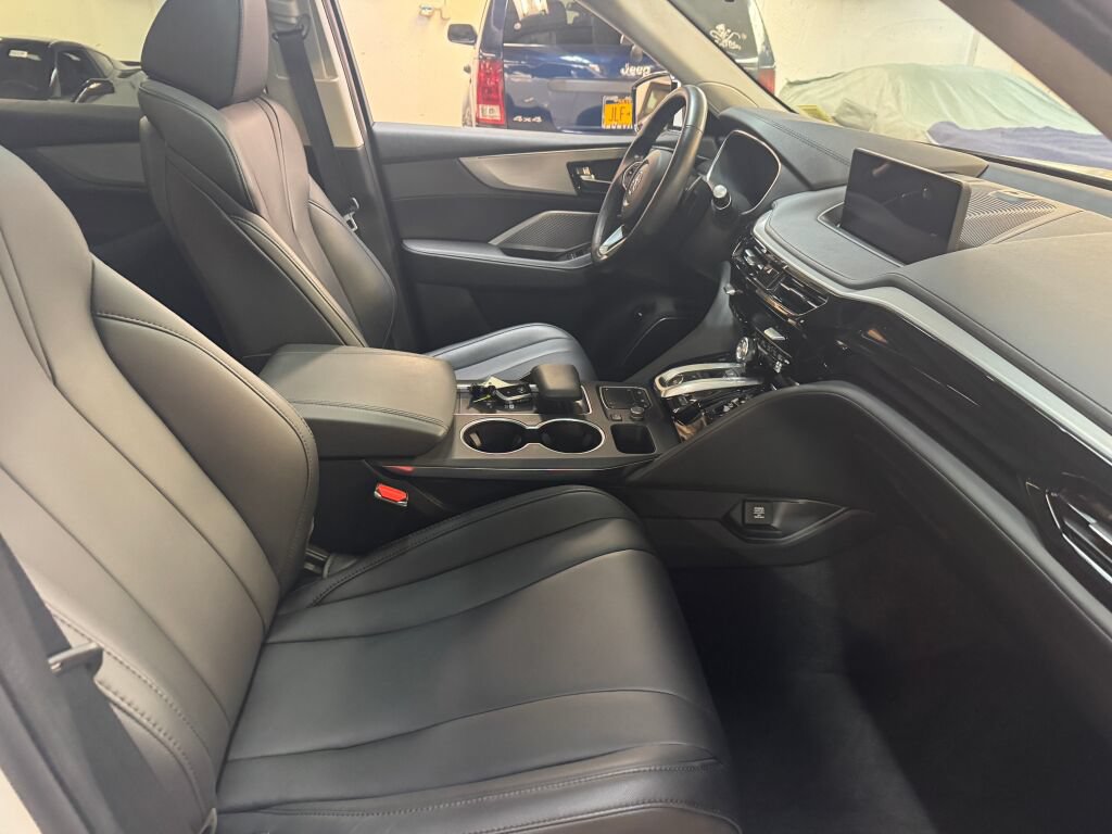 Certified 2023 Acura MDX SH-AWD image 31