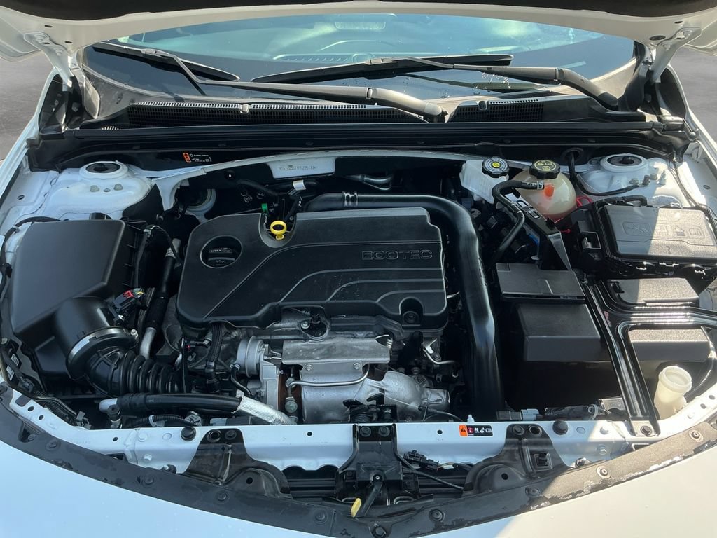 Used 2023 Chevrolet Malibu LT FWD image 18