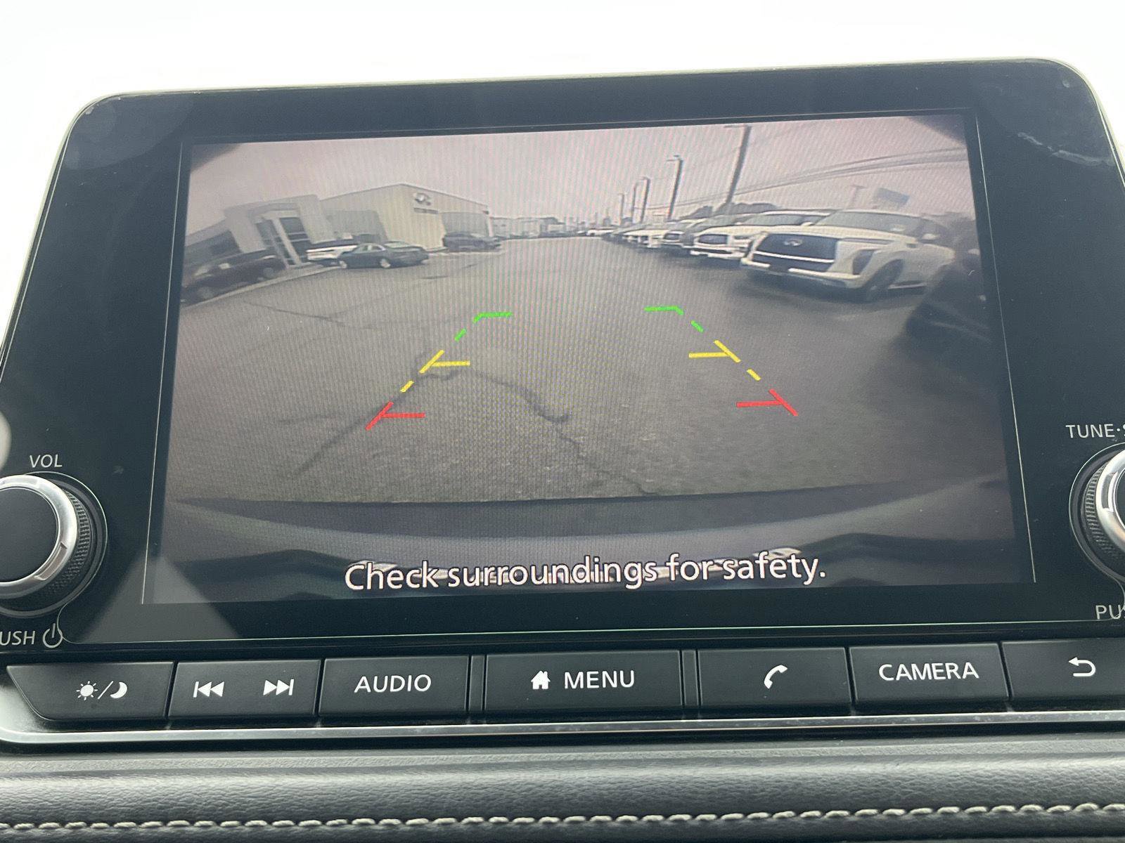 Used 2023 Nissan Rogue SV w/ SV Premium Package image 16