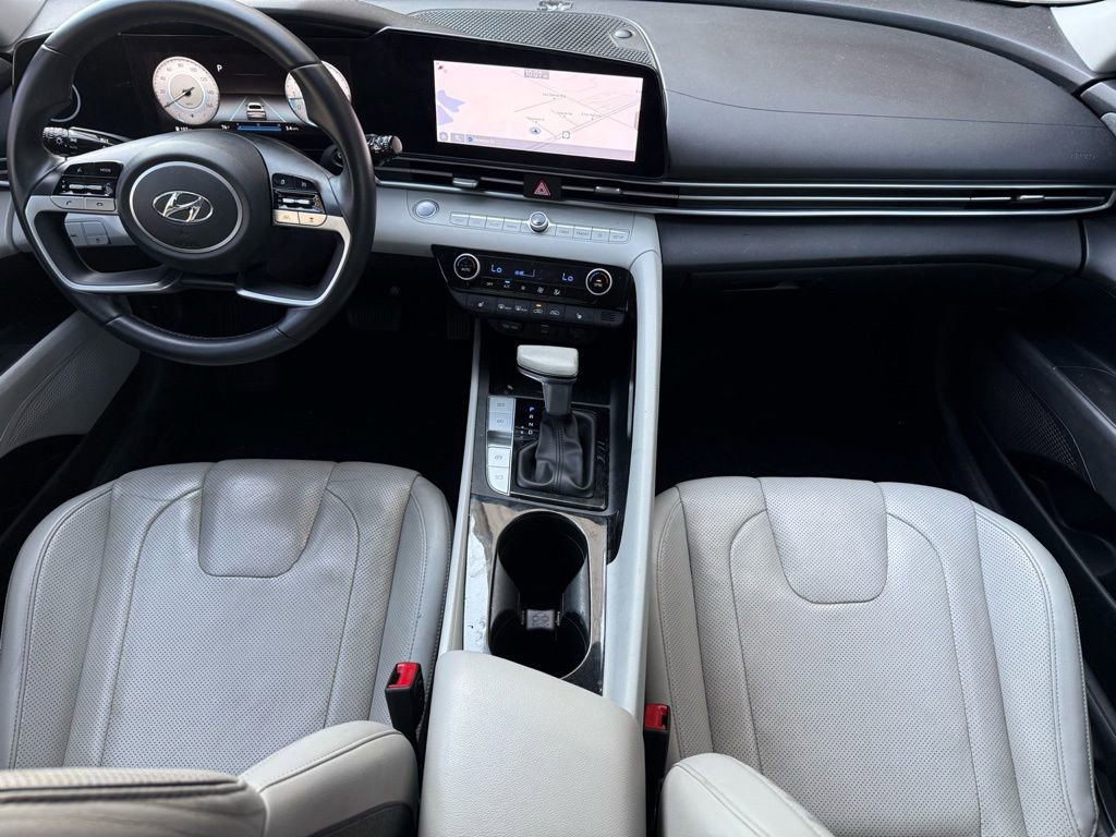Used 2021 Hyundai Elantra Limited w/ Cargo Package image 11