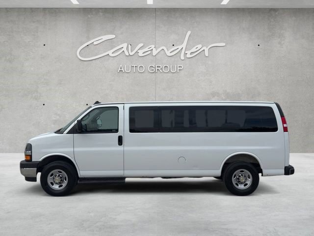 Certified 2025 Chevrolet Express 3500 LT w/ LT Preferred Equipment Group RWD image 15
