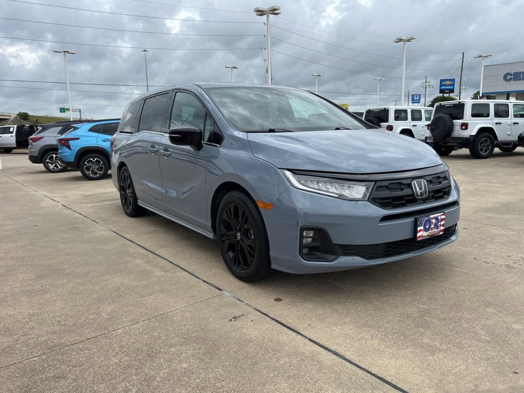 Used 2025 Honda Odyssey Sport-L image 3