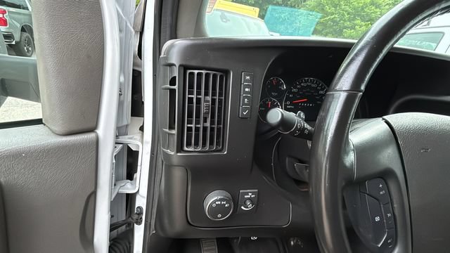 Used 2023 Chevrolet Express 3500 w/ Power Convenience Package RWD image 24