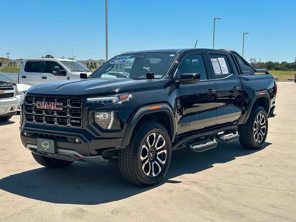 Used 2025 GMC Canyon AT4 w/ Nightfall Edition AWD/4WD image 6