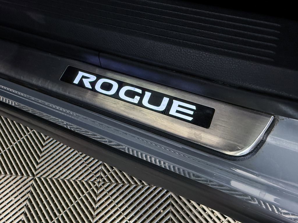 Certified 2022 Nissan Rogue SL w/ SL Premium Package image 46