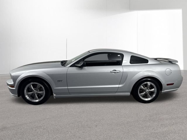 Used 2005 Ford Mustang GT RWD image 27