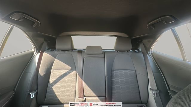 Used 2025 Toyota Corolla SE image 17