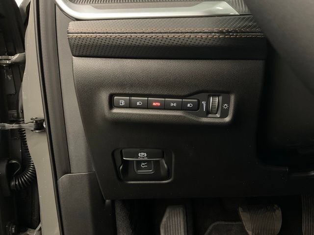 New 2026 Jeep Cherokee Overland AWD/4WD image 14