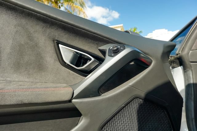 Used 2015 Lamborghini Huracan LP 610-4 AWD/4WD image 56