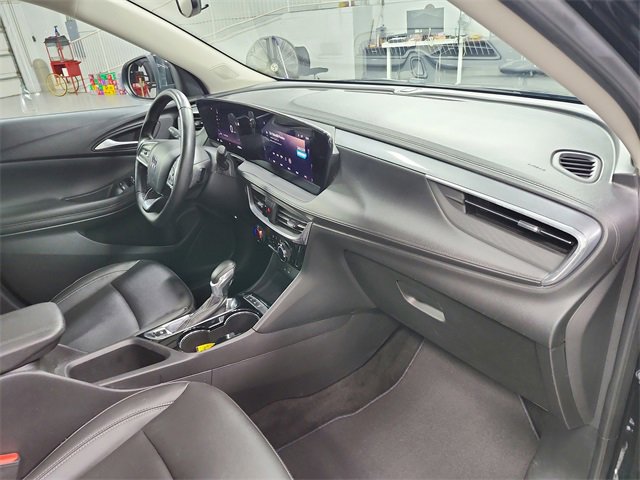 Used 2024 Buick Encore GX Sport Touring image 32